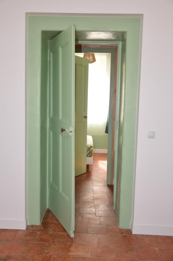 Mas De La Forge Noguier Bed and Breakfast Vergèze Buitenkant foto